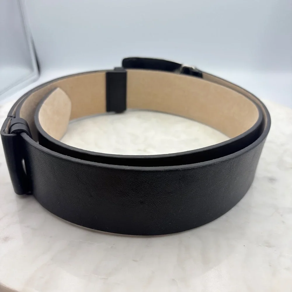 Chico's Belt Women M/L Black Hammered Silver Large Buckle Wide Leather Backed